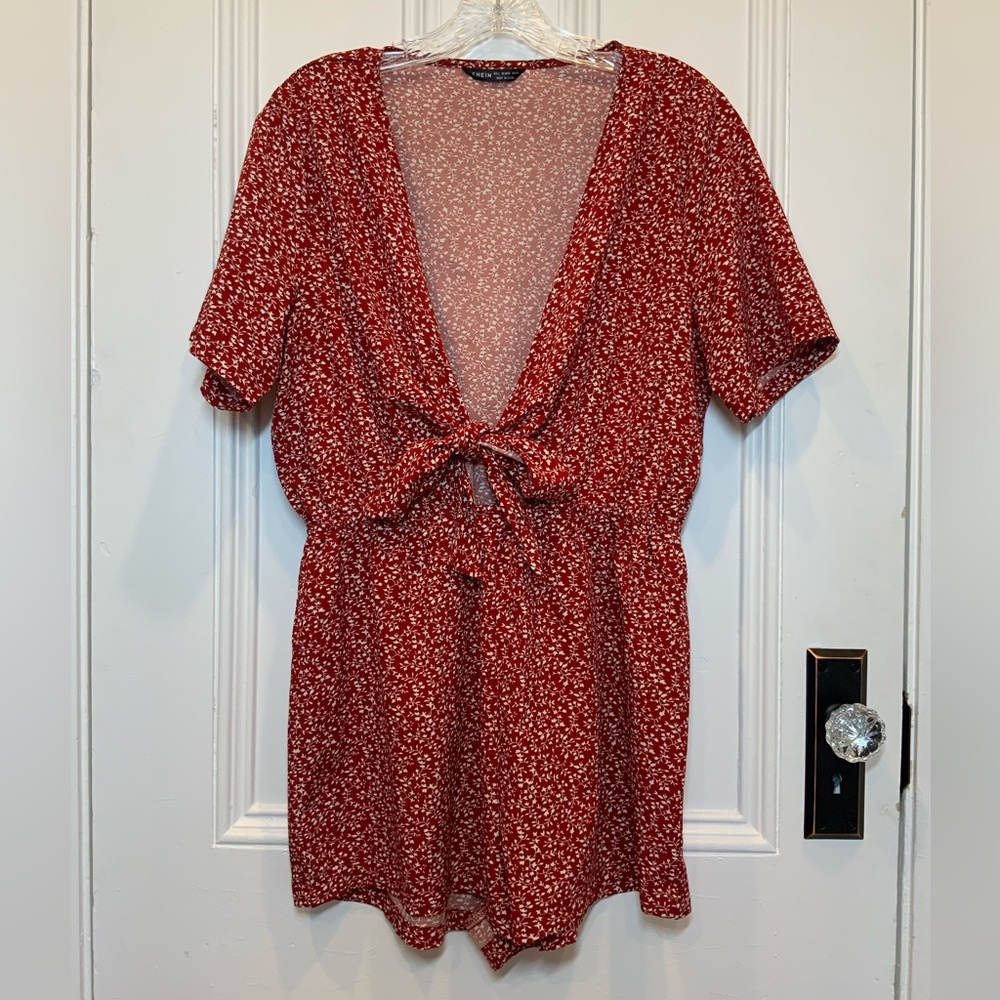 Shein Red Floral Deep V Neck Keyhole Bow Tie Romper - Size L